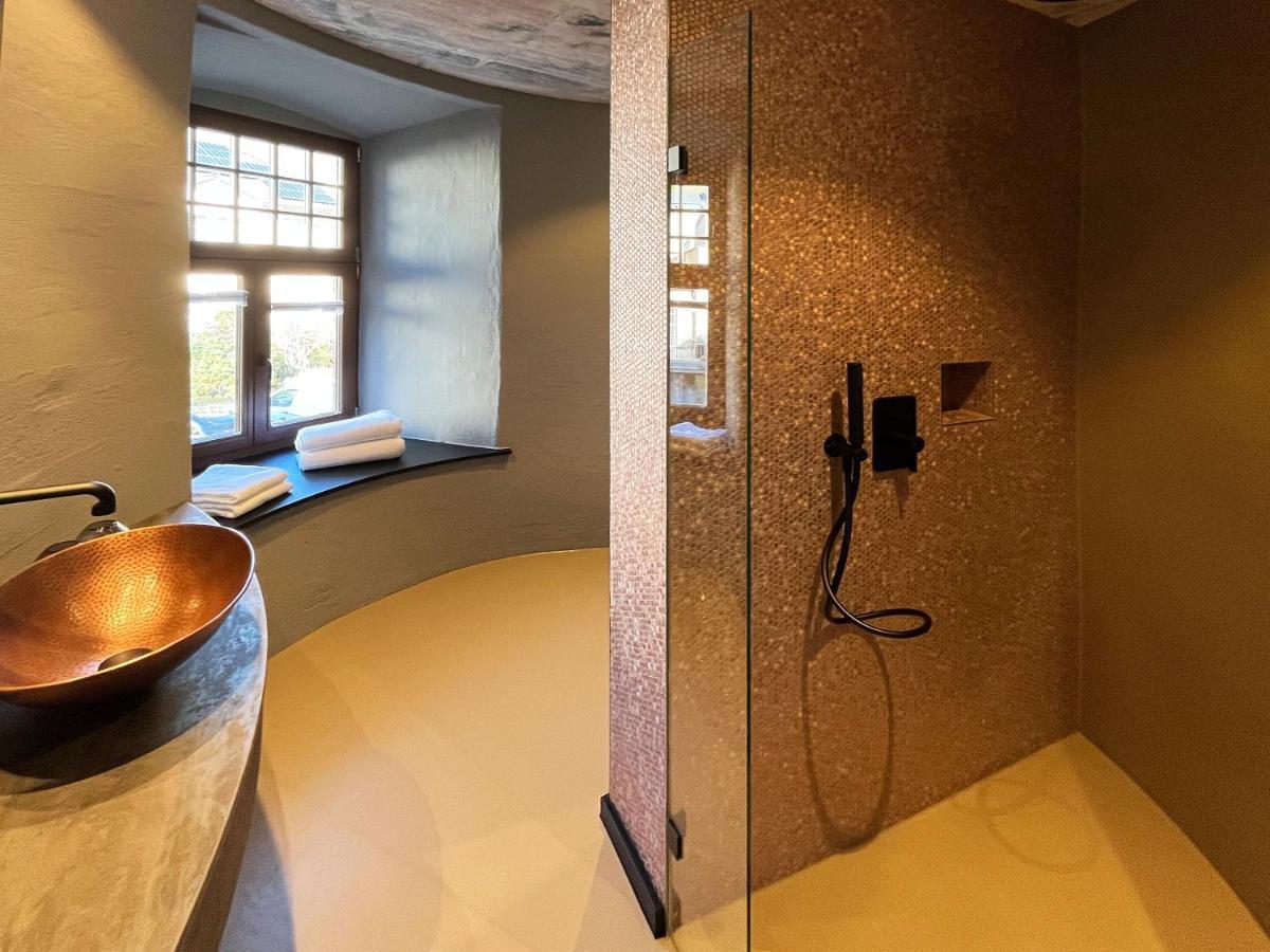Boutiquehotel Burg Adenbach & Alter Weinbau Bad Neuenahr-Ahrweiler Kültér fotó