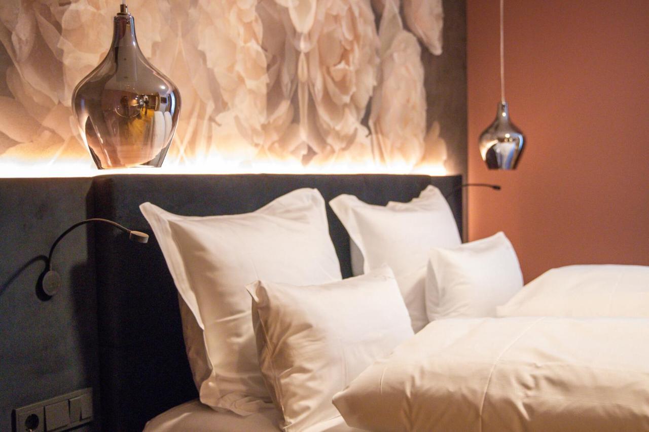 Boutiquehotel Burg Adenbach & Alter Weinbau Bad Neuenahr-Ahrweiler Kültér fotó
