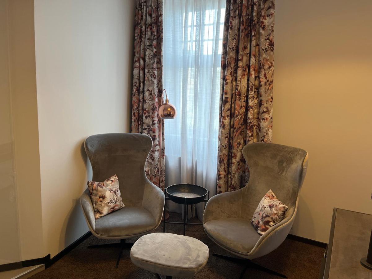 Boutiquehotel Burg Adenbach & Alter Weinbau Bad Neuenahr-Ahrweiler Kültér fotó