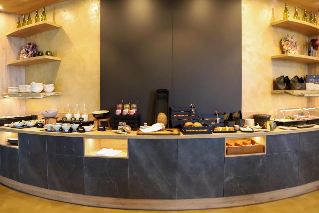 Boutiquehotel Burg Adenbach & Alter Weinbau Bad Neuenahr-Ahrweiler Kültér fotó