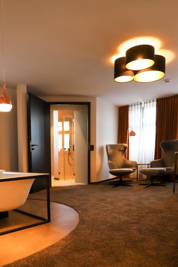 Boutiquehotel Burg Adenbach & Alter Weinbau Bad Neuenahr-Ahrweiler Kültér fotó